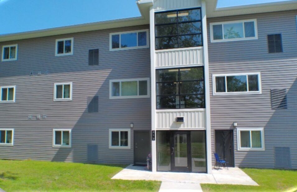 Cambridge Square, Monroeville, PA — after: the restored building with a new glass stair tower
